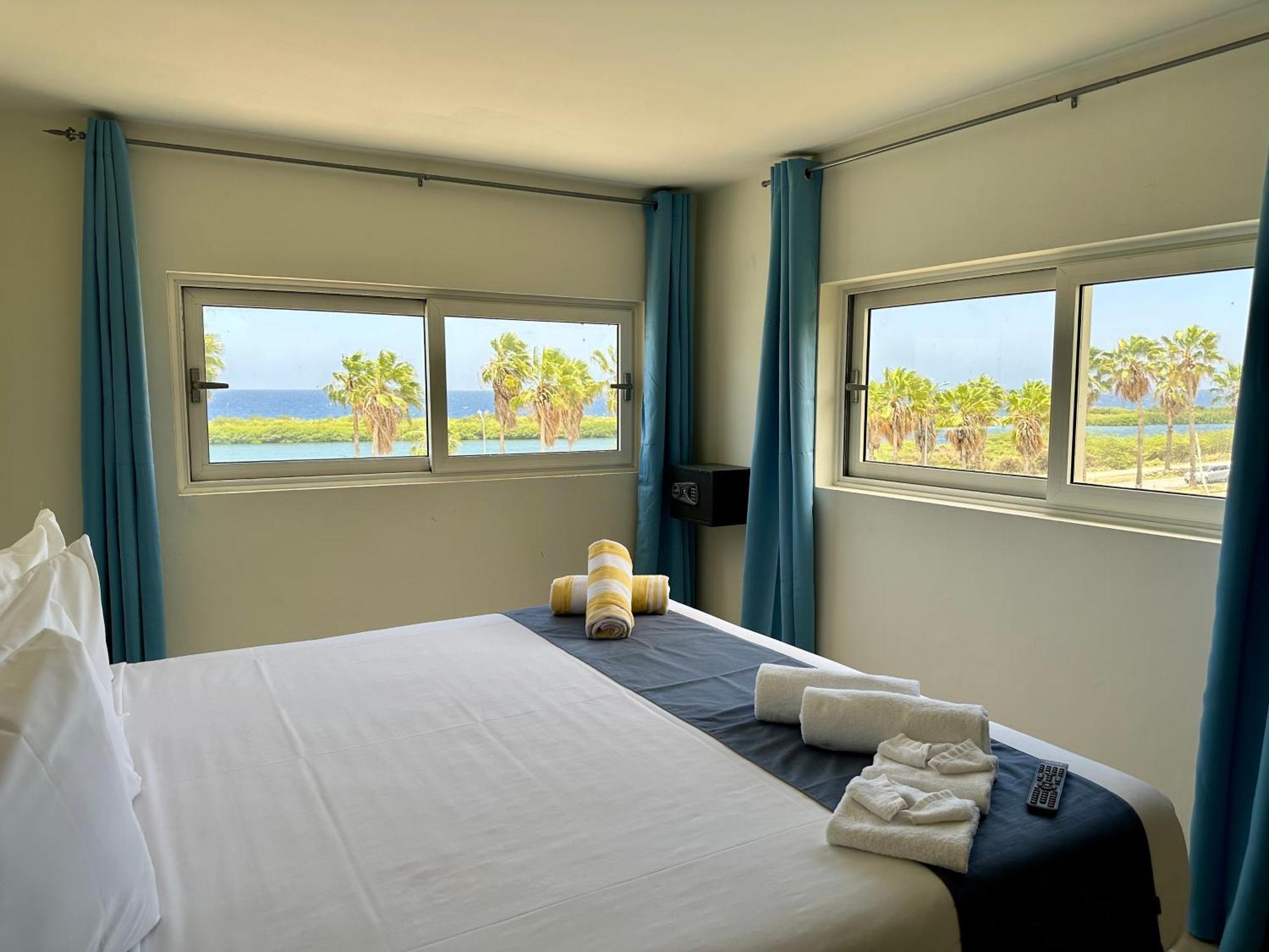 Merakii Seaview Escape Curacao Вилемстад Екстериор снимка